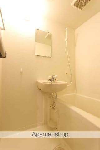 アクシスの内装写真