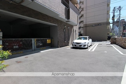 Ｔｈｅ　ＣＲＯＳＳ－ｍｅｎｔ（ザ　クロスメント）[1LDK/46.14m2]の駐車場