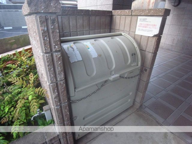 アクシスの外観写真