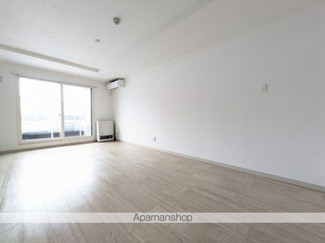 ラディア山鼻の内装写真