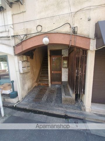 和田ハイツの玄関写真