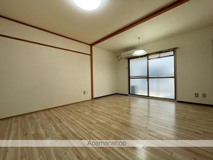 香川県高松市楠上町１丁目[1K/24.6m2]のリビング・居間