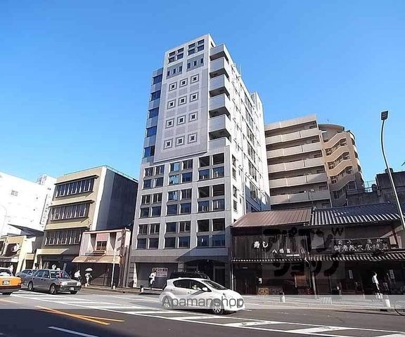 ヴァン四条大宮の外観写真