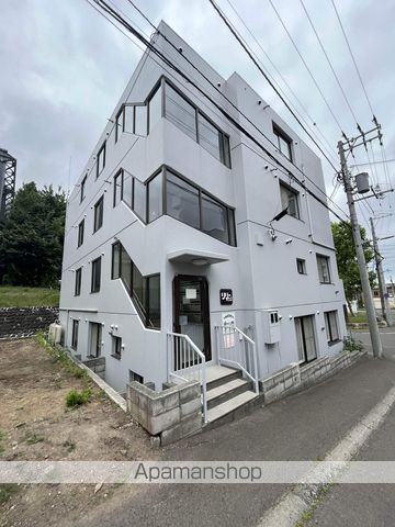 リリーハウスの外観写真