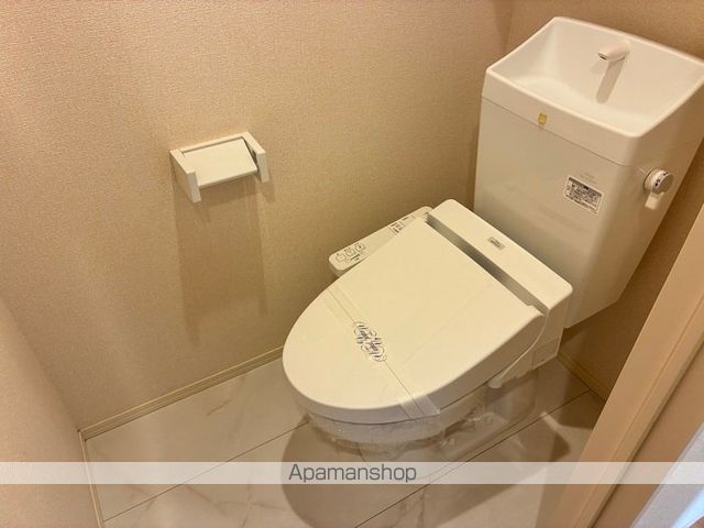 熊本市東区 3階建 築10年の内装写真