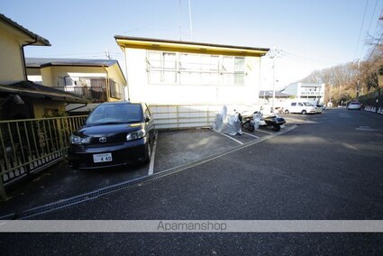 ハイムサンチルド[1R/19m2]の駐車場