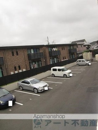 フォレスト・レジデンス[3LDK/74.2m2]の駐車場2