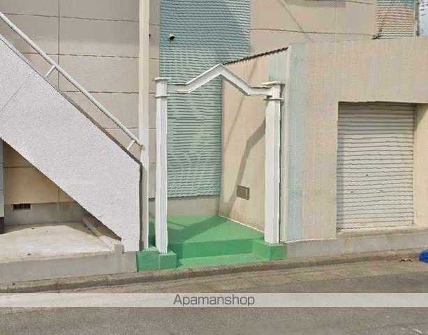 コーポハヤの玄関写真