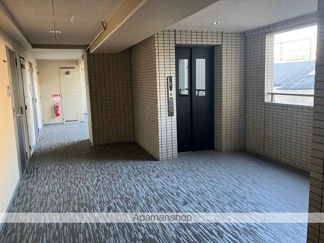 カスタリア新梅田の内装写真