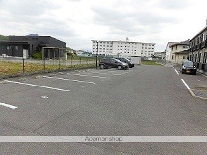 香川県丸亀市土器町東５丁目[1K/23.61m2]の駐車場1