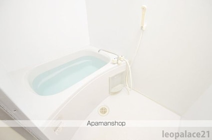 レオパレスプレミール鳥の木Ⅱ[2DK/49.2m2]のバス