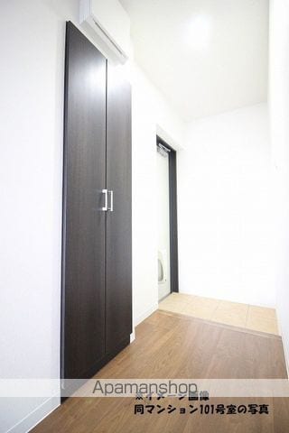 クロワッサンの内装写真
