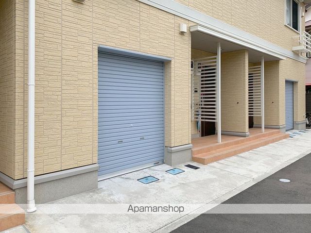 ルミナスの玄関写真