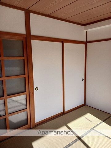 メゾンクレストの内装写真