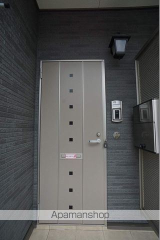 フレーシュ コリーヌの玄関写真