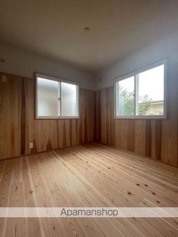 さいたま市緑区 2階建 築40年の内装写真