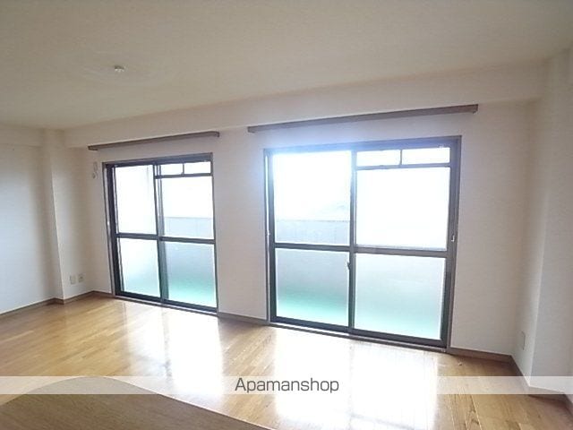 グランドヒルズ西川の内装写真