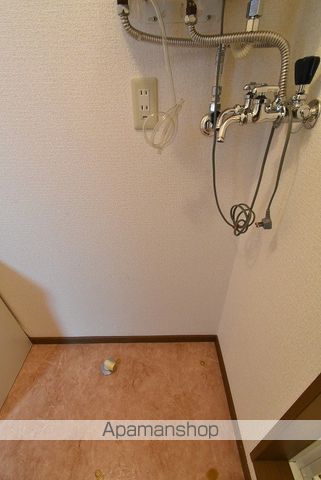 西岡ベストフラットの内装写真