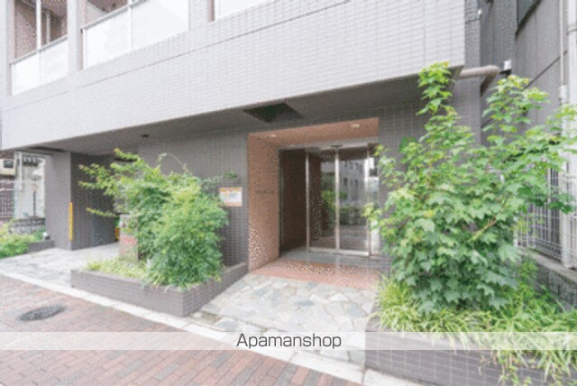 クレイシア新大塚の玄関写真
