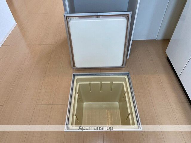 リビングタウン福 C棟の内装写真