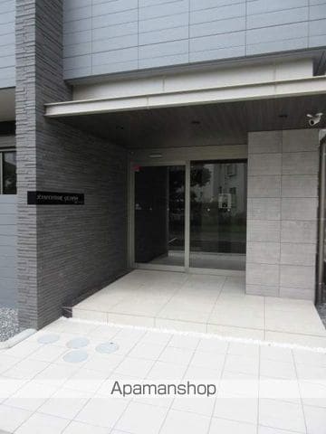 アビタシオン グランデの玄関写真