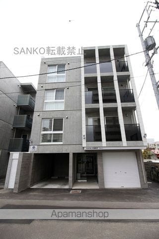 LUX FORTの外観写真
