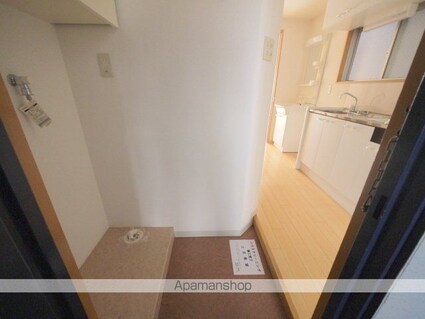 メゾン山本[1K/20.9m2]の玄関