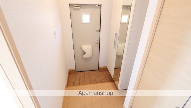 ラフィネ　シス[2LDK/53.81m2]の玄関