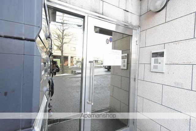 リッチタウン栄通壱番館の玄関写真