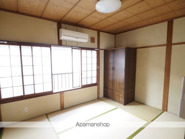歌川アパートの内装写真