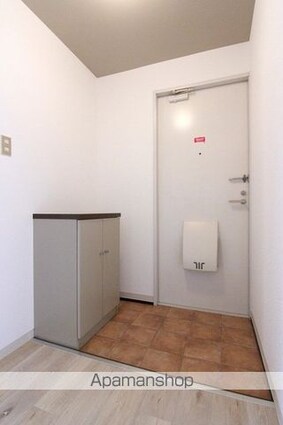 フレグランス新石手　Ａ棟[2LDK/51.25m2]の玄関