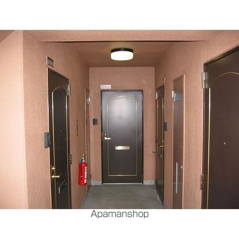 シティライフ本山の玄関写真