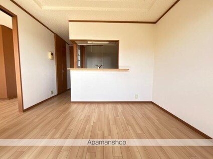 キングス・コート（ＫＩＮＧ’Ｓ　　ＣＯＡＴ）[2LDK/51.66m2]のリビング・居間2