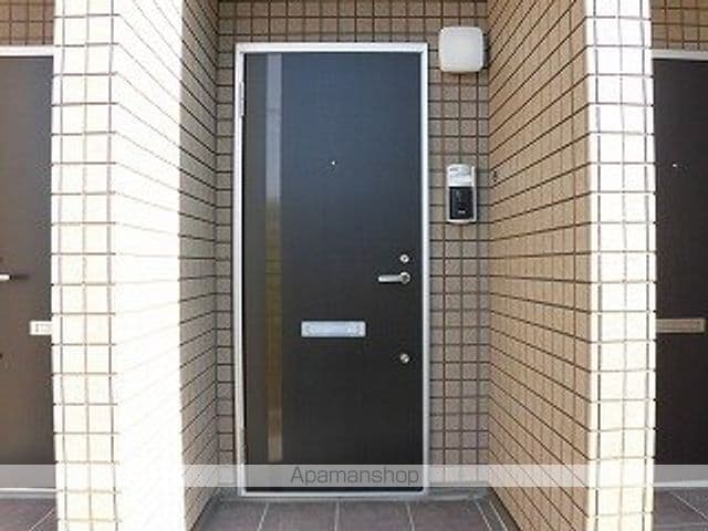 ヴェルニーナ Bの玄関写真
