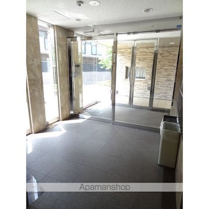 アルクス[1K/27.2m2]のエントランス1