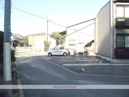 レオパレス尾道西[1K/28.02m2]の駐車場4