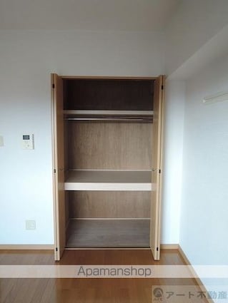 ロイヤルビラ南小坂[1K/29.2m2]の収納
