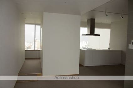 和歌山県和歌山市十番丁[2LDK/141.45m2]の内装1