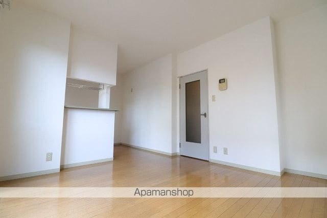 apartment 福島県福島市野田町字道端60
地図を見る