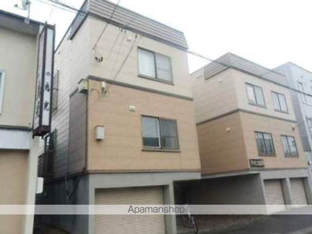 アーバン北郷の外観写真