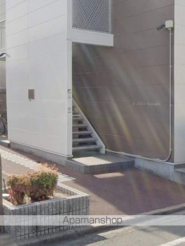レオパレスCHAMBRE Nの玄関写真