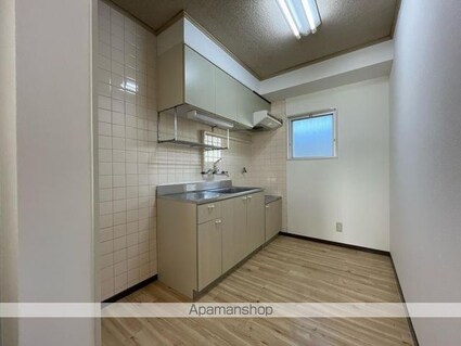 ヴィラ・アンソレイエ寺井町[2LDK/58.24m2]のキッチン