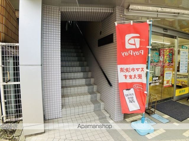グランマルシェの玄関写真
