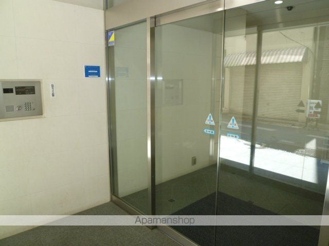 フレンシア麻布十番ノースの玄関写真