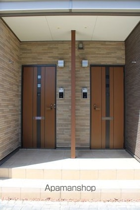 ネスル[1LDK/48.35m2]のエントランス1