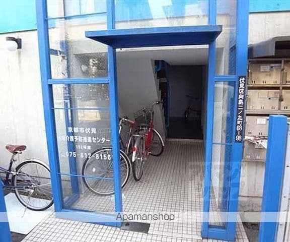 アビーロード伏見の玄関写真