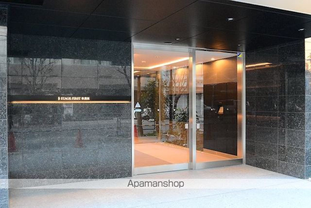 ステージファースト秋葉原の玄関写真