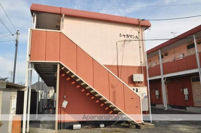 シャルマンA棟の外観写真