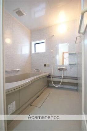 リビングタウン旭川　Ｃ棟[2LDK/56.3m2]のバス