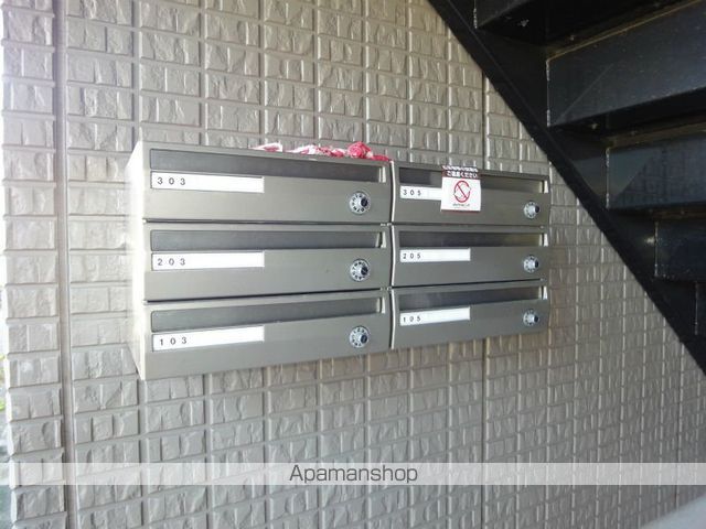 ヴィレッジ札場 A棟の玄関写真